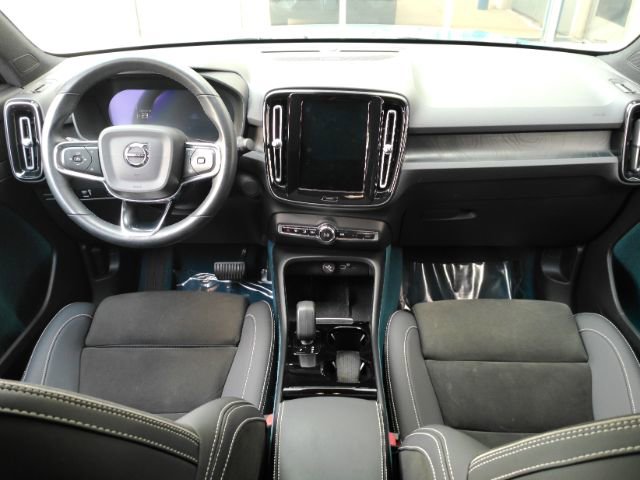 Used 2022 Volvo C40 P8 Recharge Ultimate AWD/4WD image 3