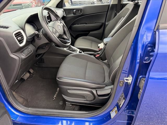 Certified 2024 Hyundai Venue Limited image 8