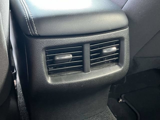 Used 2022 Dodge Challenger SXT w/ Blacktop Package AWD/4WD image 18