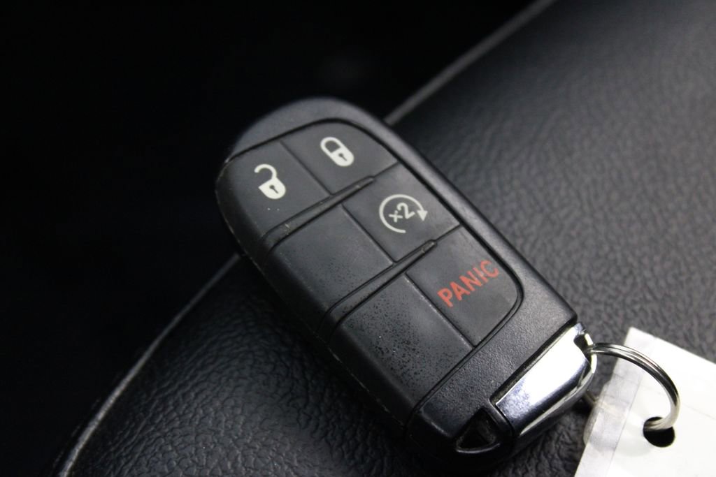 Used 2022 Jeep Compass Latitude AWD/4WD image 28
