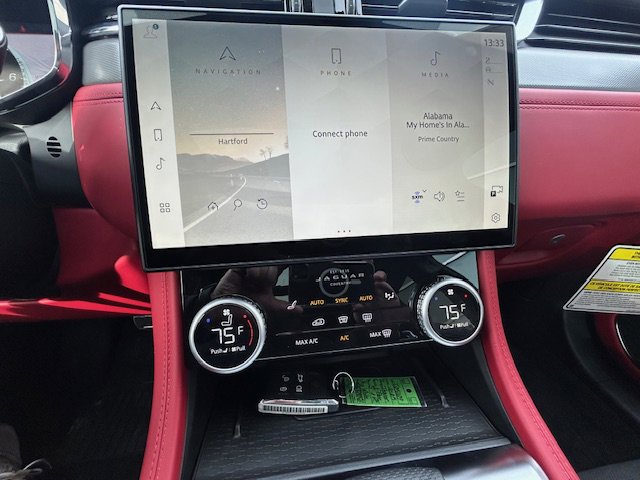 New 2025 Jaguar F-PACE SVR image 29