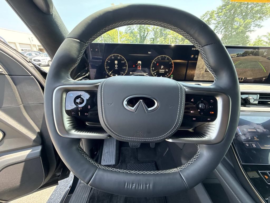 Certified 2025 INFINITI QX80 Autograph AWD/4WD image 11