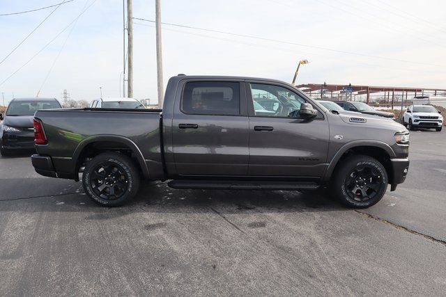 New 2026 RAM 1500 4x4 Crew Cab image 3