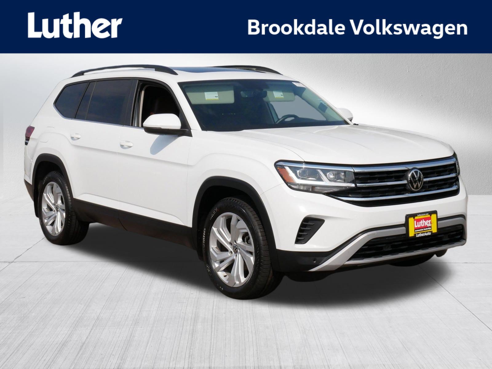 Used 2023 Volkswagen Atlas SE w/ Panoramic Sunroof Package