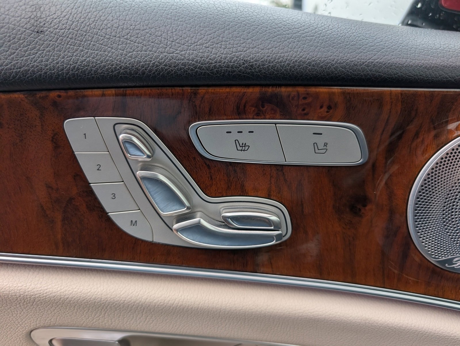 Used 2017 Mercedes-Benz E 300 image 16