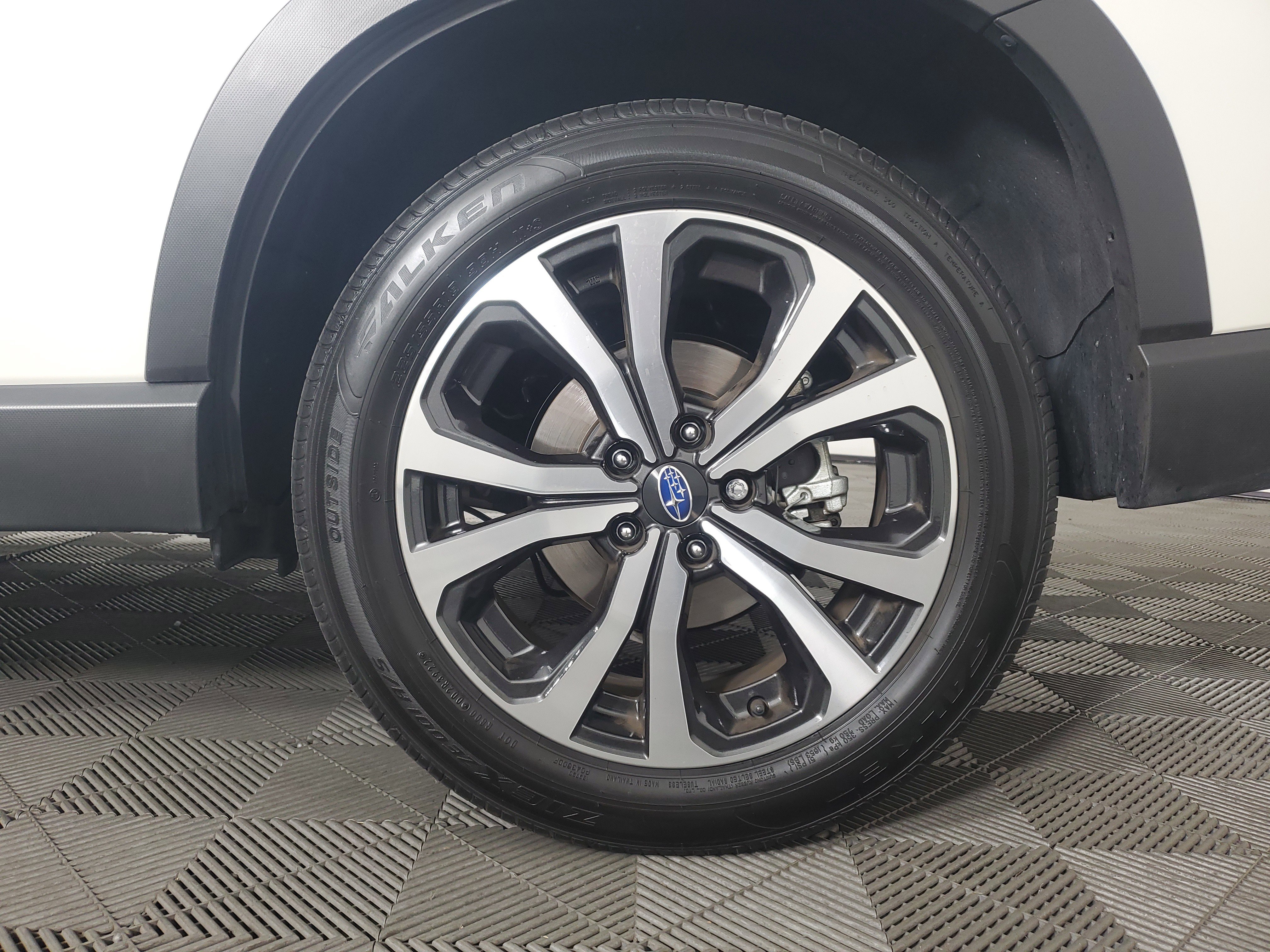 Used 2023 Subaru Forester Limited image 30