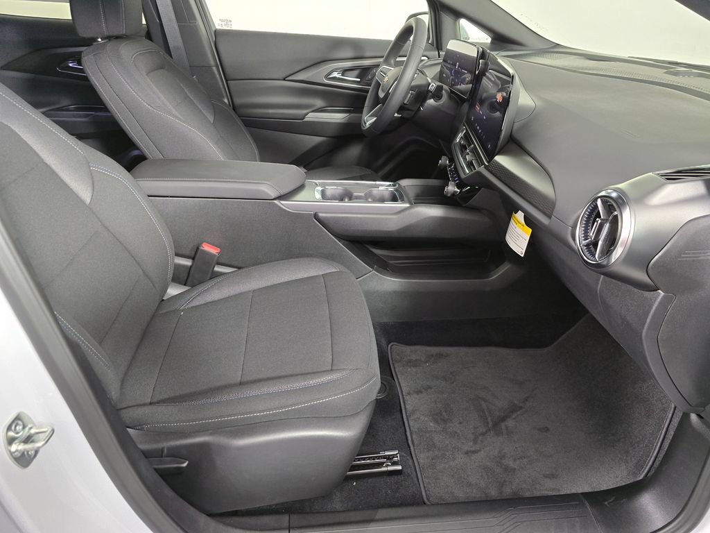New 2026 Chevrolet Equinox EV LT FWD image 11