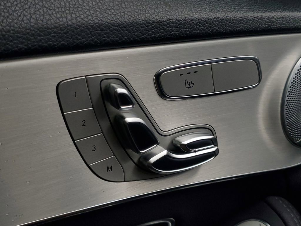 Used 2018 Mercedes-Benz C 300 4MATIC Sedan image 16