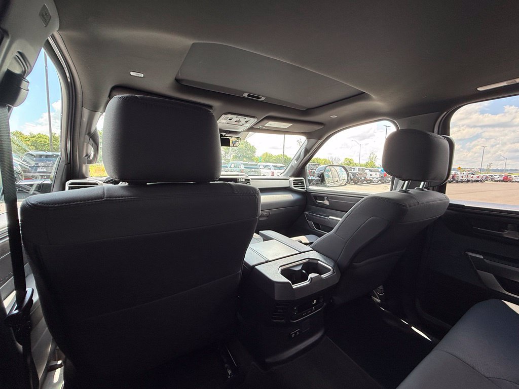 Used 2025 Toyota Sequoia SR5 AWD/4WD image 27