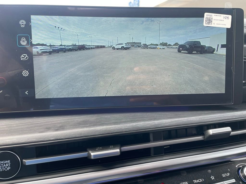 Used 2025 Hyundai Santa Fe Limited FWD image 30