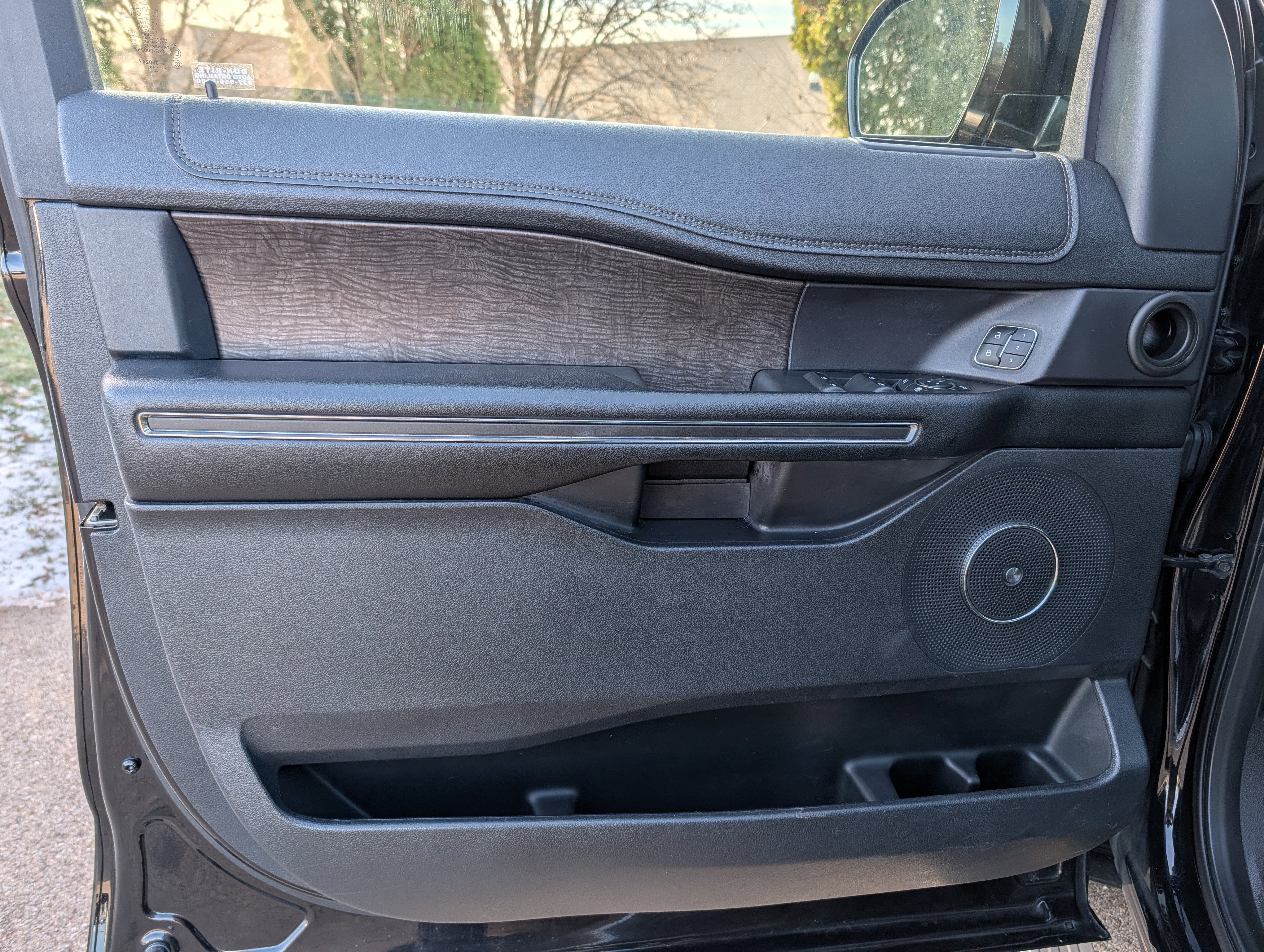 Used 2019 Ford Expedition Max Limited image 34