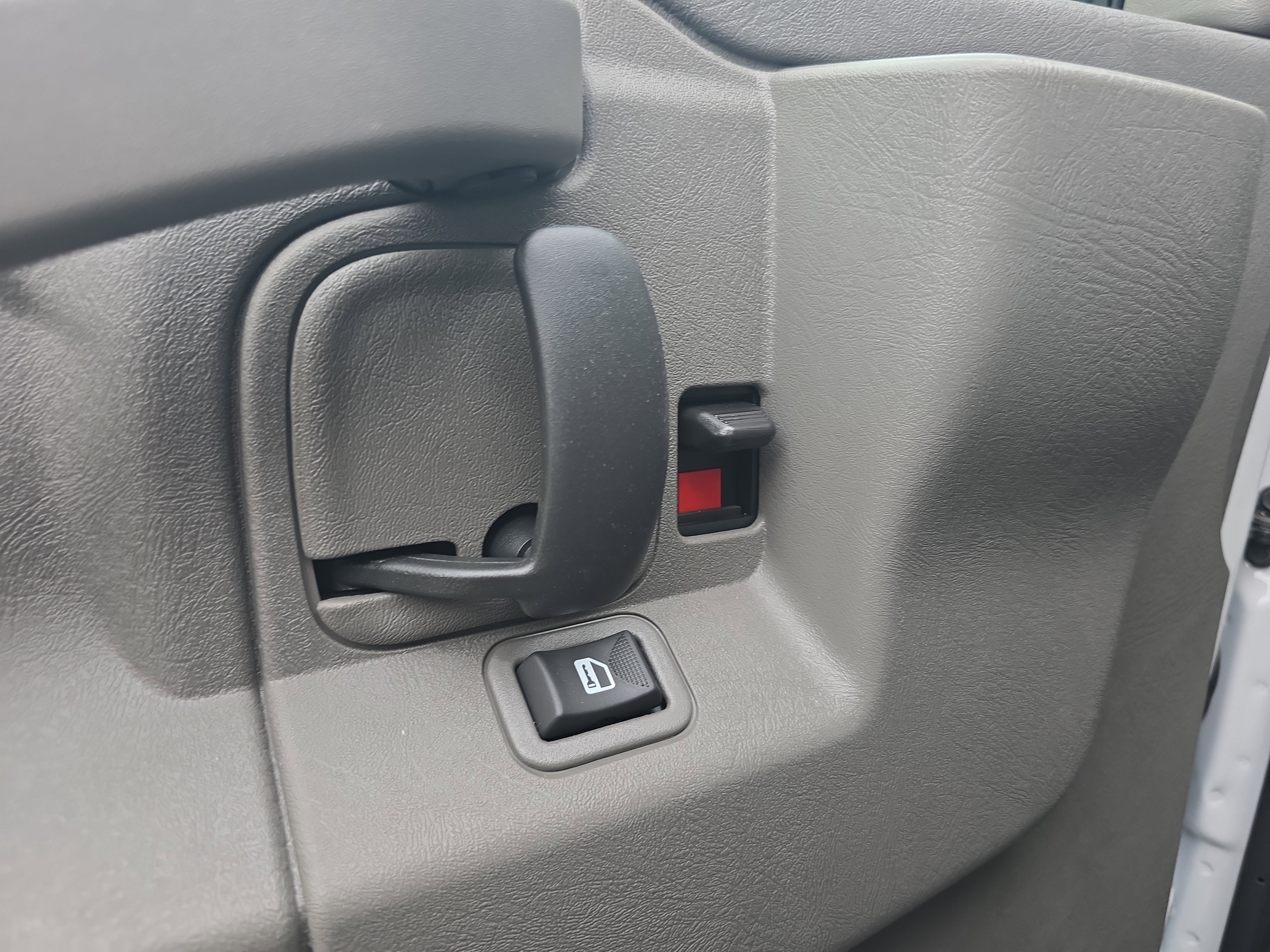 New 2025 Chevrolet Express 4500 Extended w/ Power Convenience Package image 14