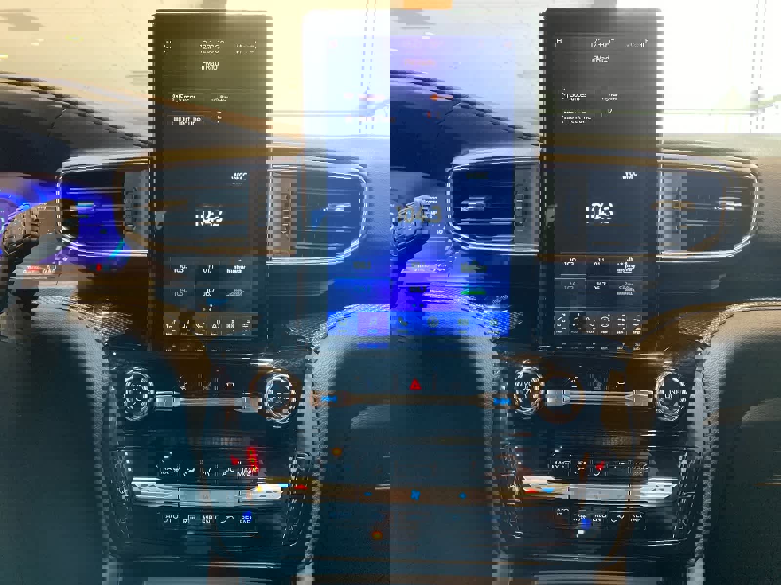 Used 2023 Ford Explorer ST w/ Equipment Group 401A image 13