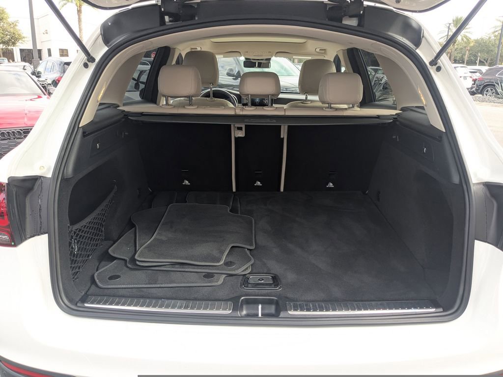 Certified 2022 Mercedes-Benz GLC 300 4MATIC w/ Premium Package Lite image 26