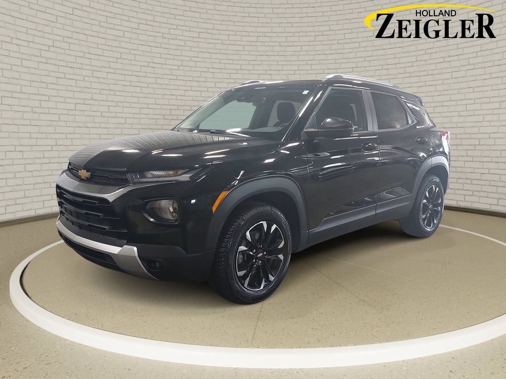 Used 2023 Chevrolet TrailBlazer LT w/ Convenience Package AWD/4WD image 1