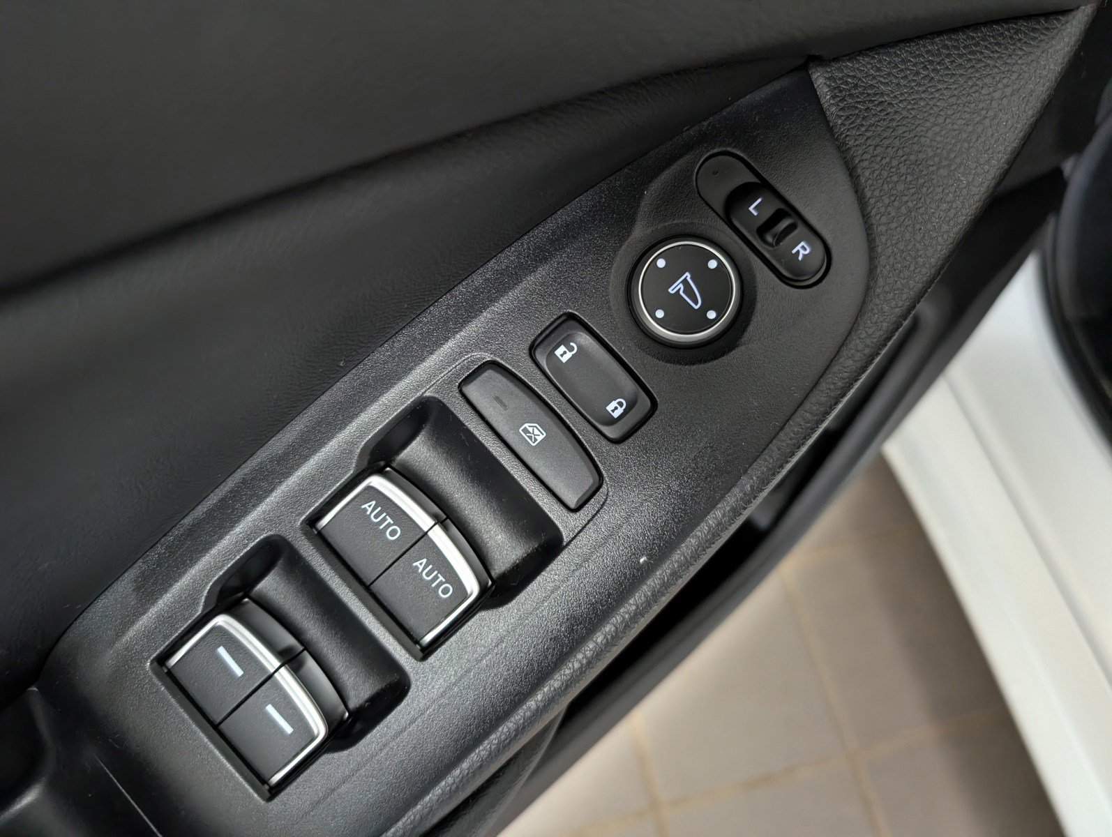 Used 2020 Honda Accord LX image 25