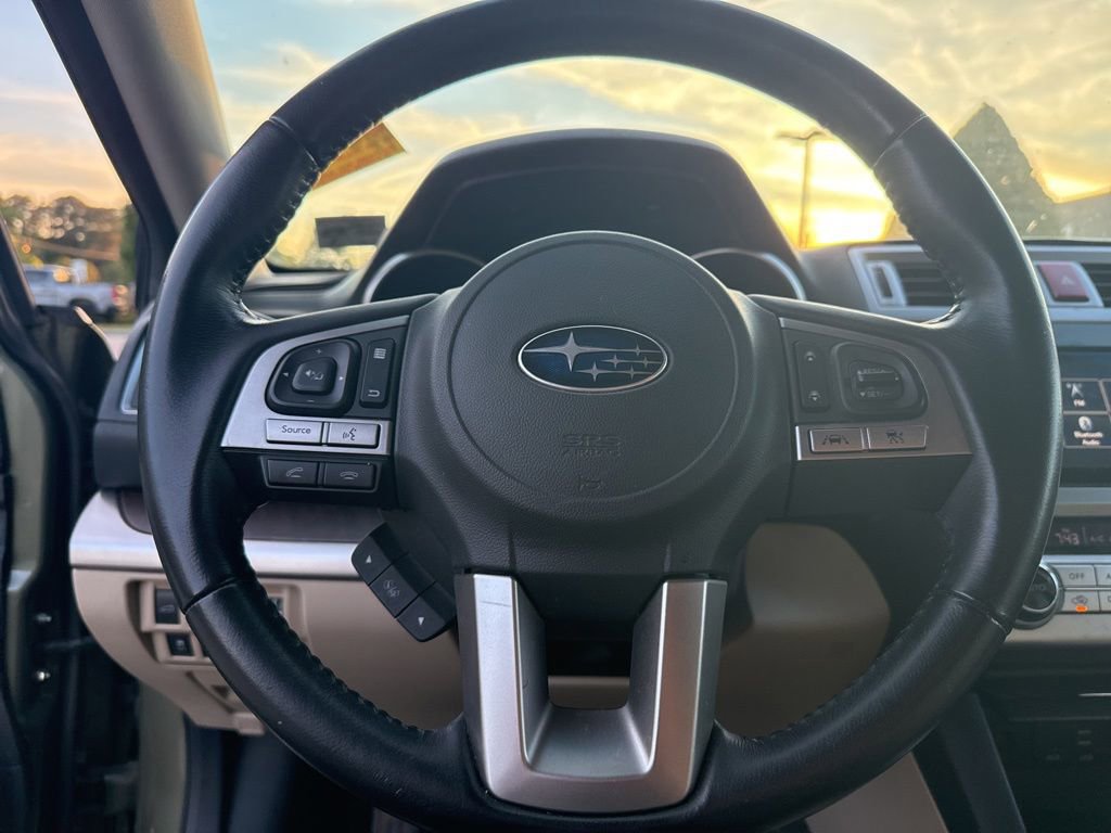 Used 2016 Subaru Outback 2.5i Limited AWD/4WD image 7