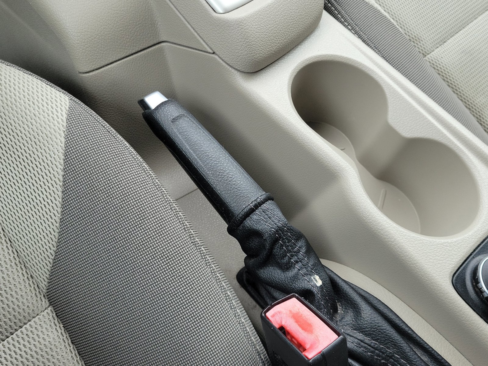 Used 2012 Ford Focus SE FWD image 27