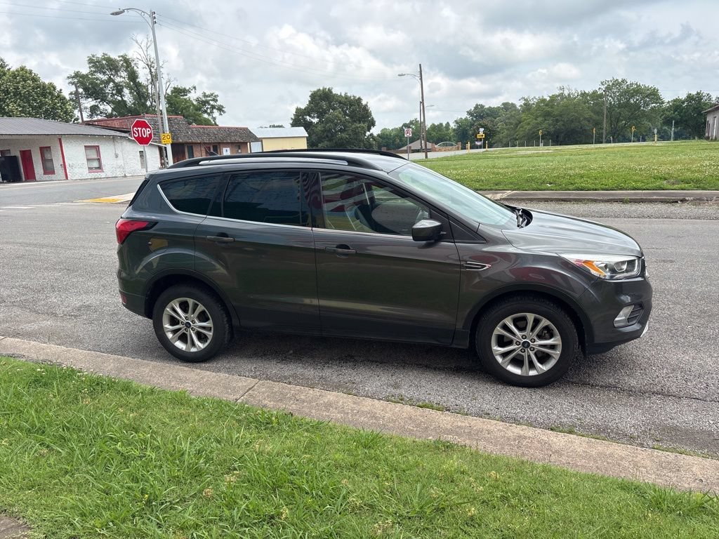 Used 2019 Ford Escape SEL FWD image 6