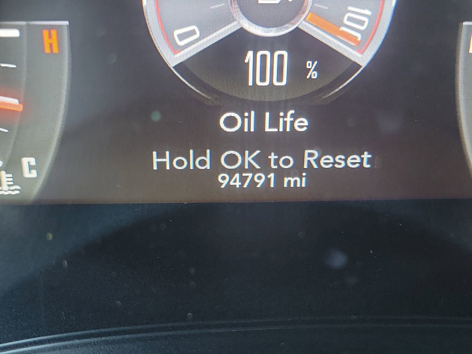 Used 2015 Dodge Challenger SXT Plus w/ Driver Convenience Group image 11