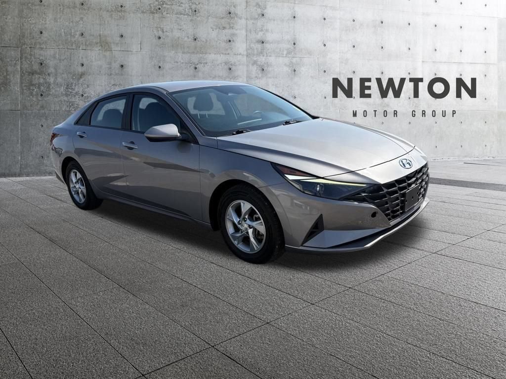 Used 2023 Hyundai Elantra SE