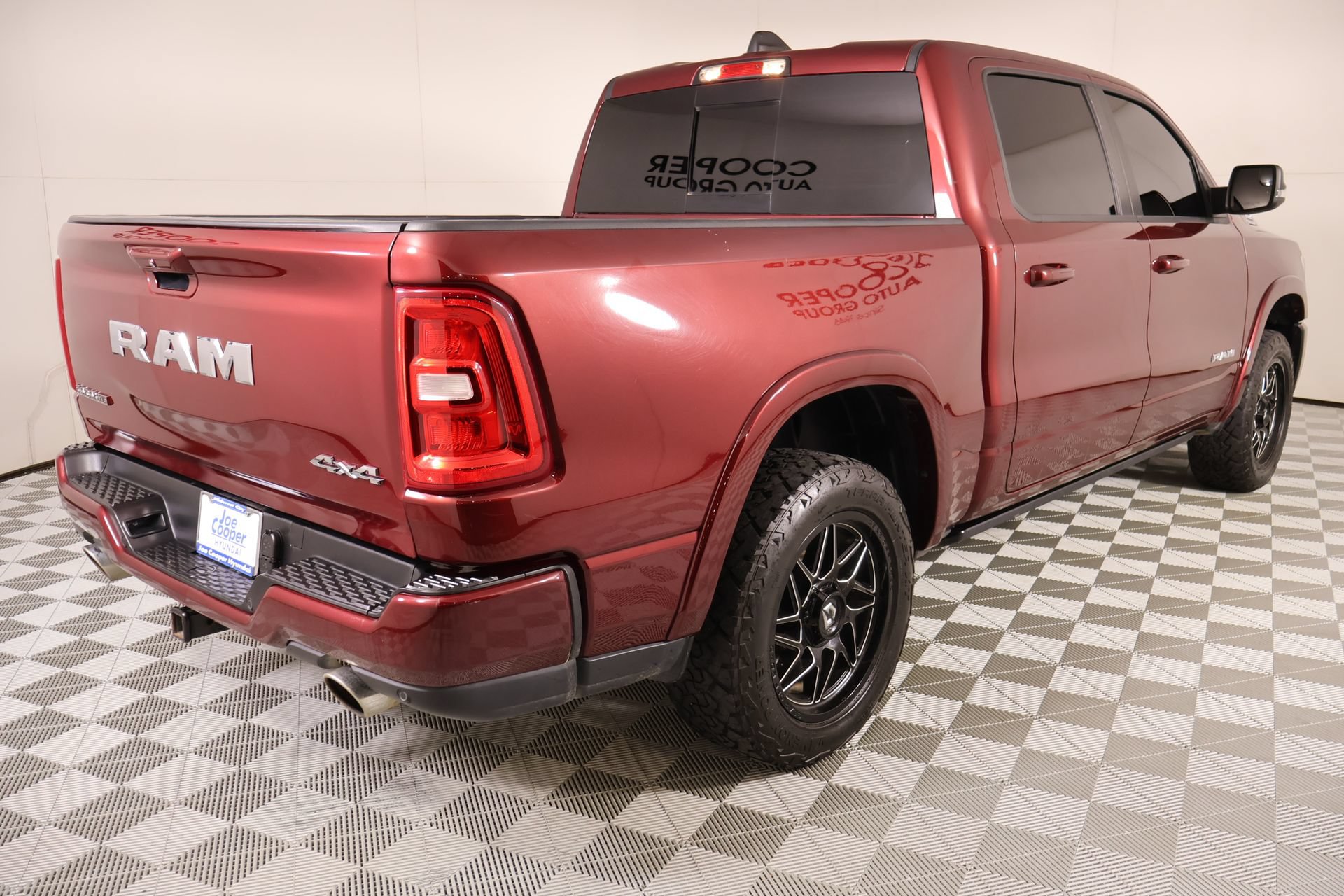 Used 2025 RAM 1500 Laramie w/ Laramie Southwest Edition AWD/4WD image 23
