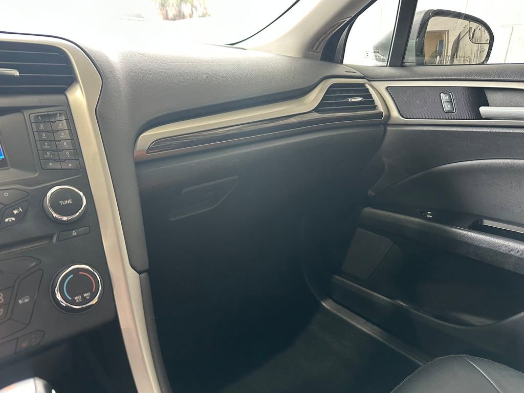 Used 2014 Ford Fusion SE w/ Equipment Group 202A image 55