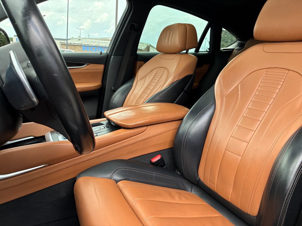Used 2018 BMW X6 xDrive50i AWD/4WD image 12