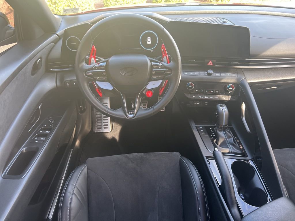 Used 2025 Hyundai Elantra N image 2