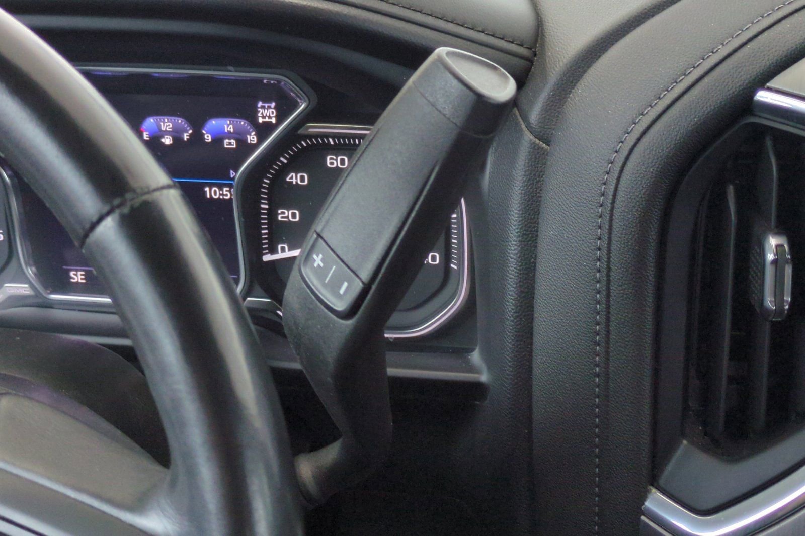 Used 2022 GMC Sierra 3500 Denali AWD/4WD image 32