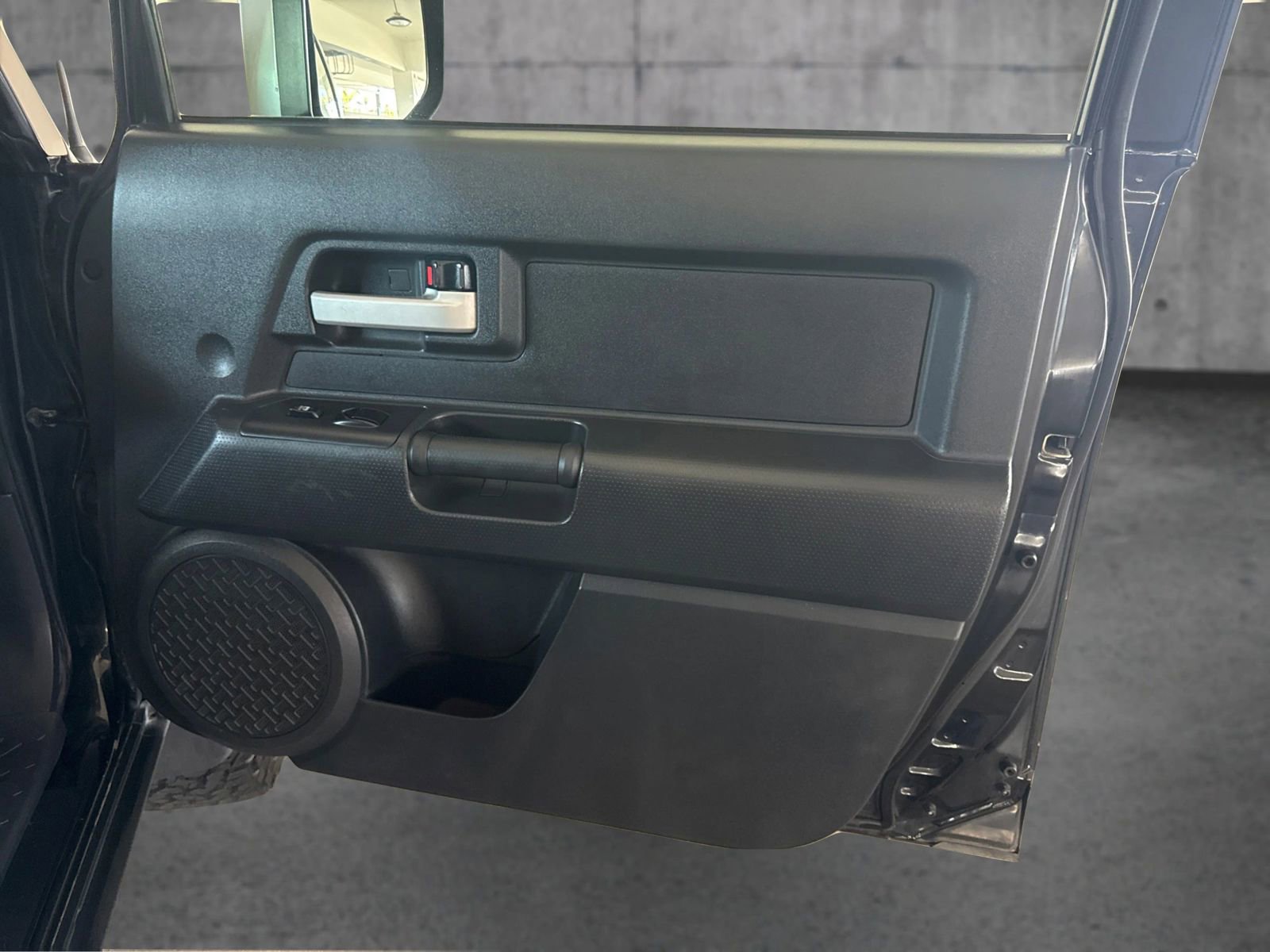 Used 2007 Toyota FJ Cruiser 2WD image 21