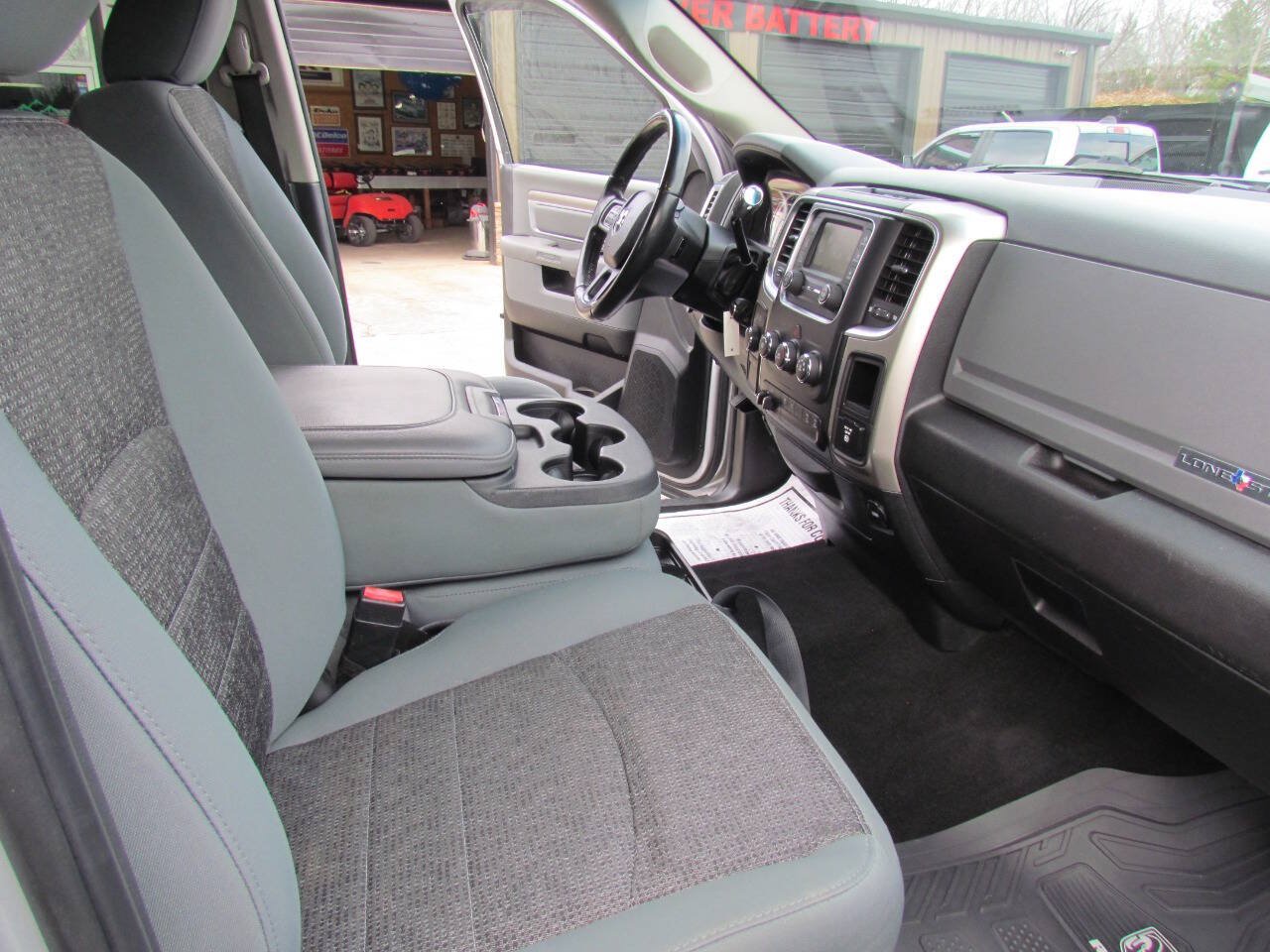 Used 2018 RAM 3500 Lone Star AWD/4WD image 18