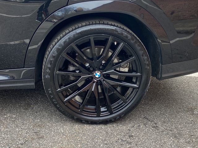 Certified 2024 BMW X6 xDrive40i image 9