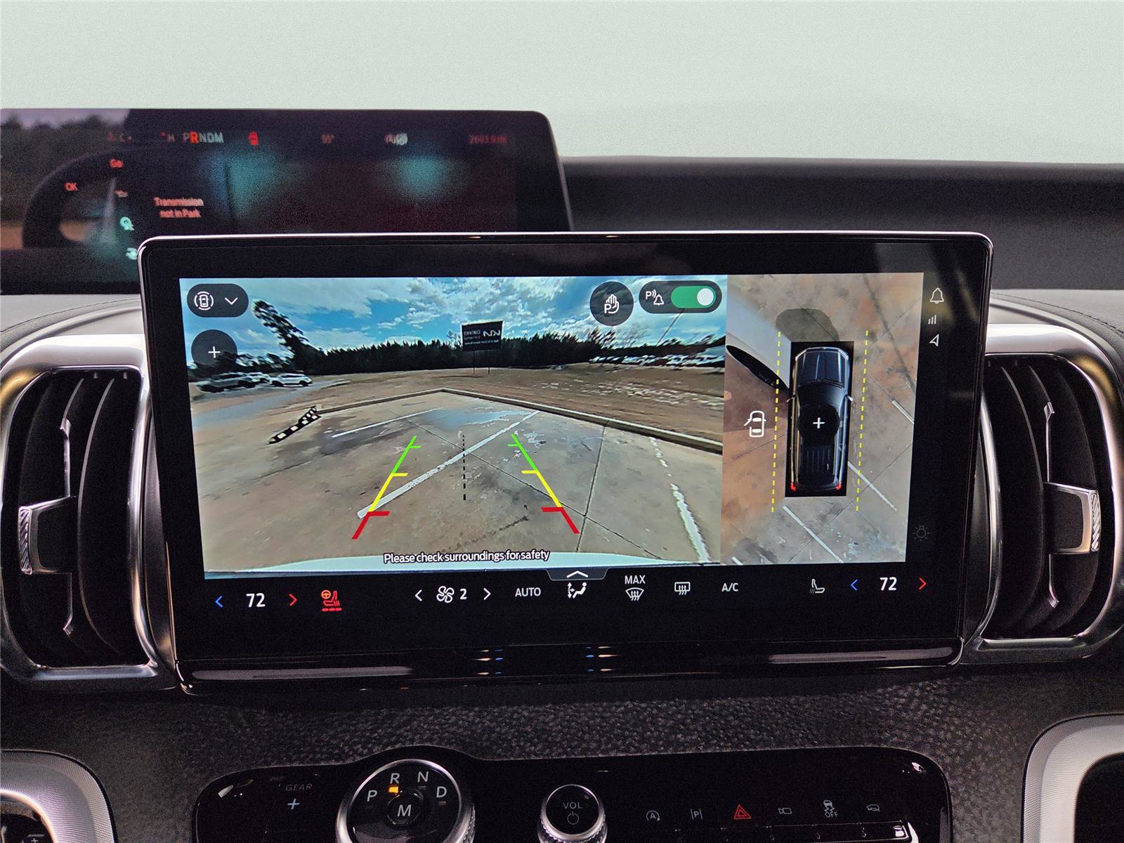 Used 2025 Ford Expedition Tremor image 16