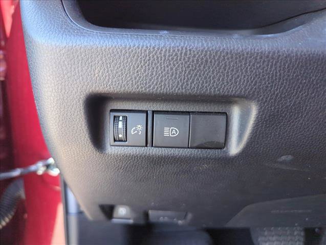 Certified 2022 Toyota RAV4 LE AWD/4WD image 14