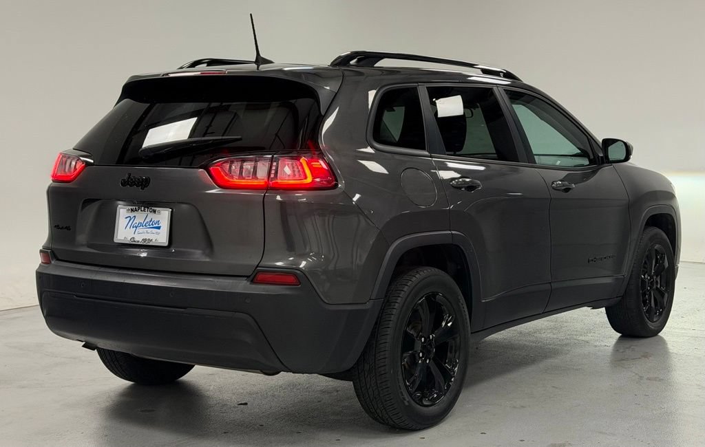 Used 2020 Jeep Cherokee Latitude Plus AWD/4WD image 3