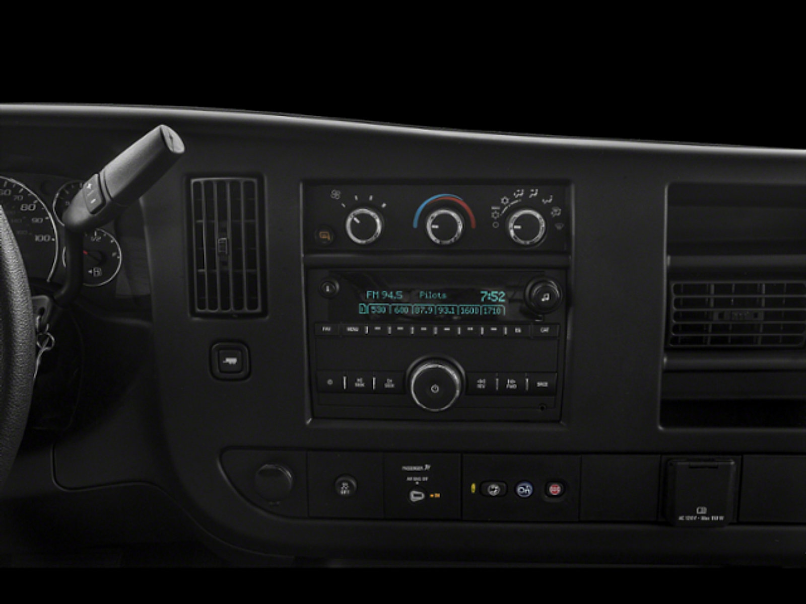 Used 2018 Chevrolet Express 2500 Work Van image 10