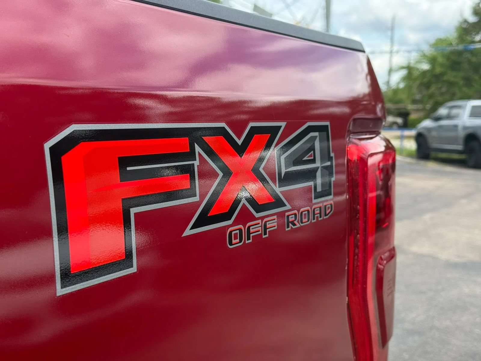 Used 2019 Ford F350 Lariat w/ Lariat Value Package AWD/4WD image 17
