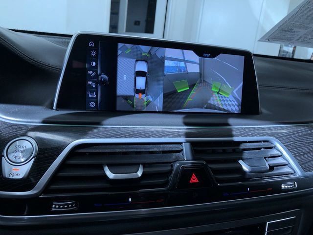 Used 2016 BMW 750i xDrive image 27