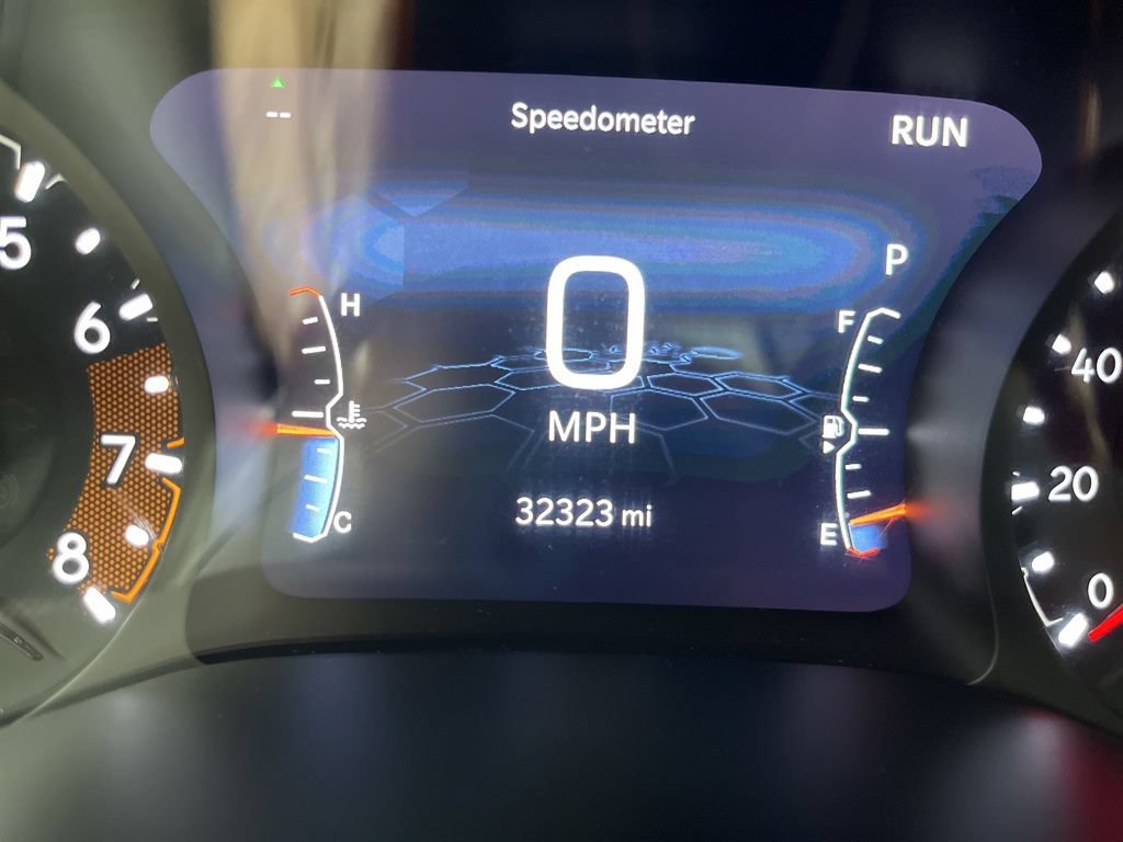 Used 2025 Jeep Compass Trailhawk AWD/4WD image 13