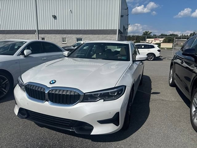 Used 2021 BMW 330i xDrive Sedan w/ Premium Package AWD/4WD image 3