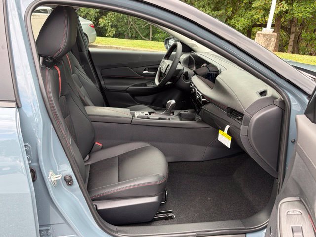 New 2027 Nissan Sentra SR w/ SR Premium Package FWD image 28