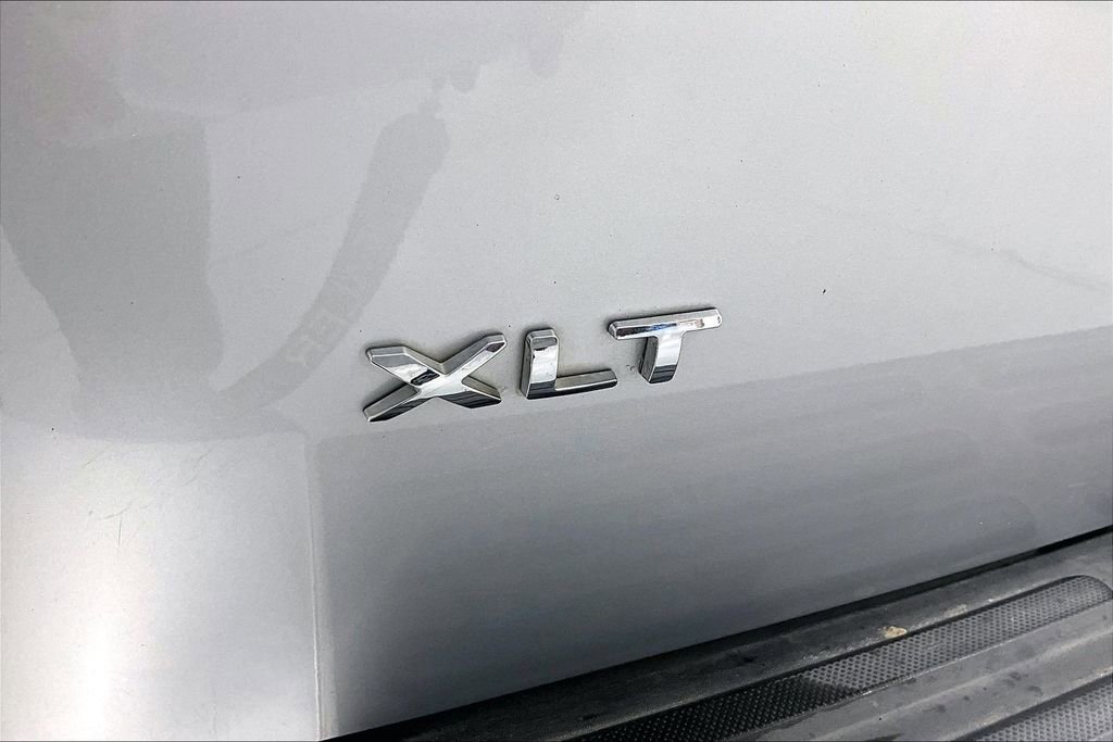 Used 2015 Ford Expedition XLT RWD image 30
