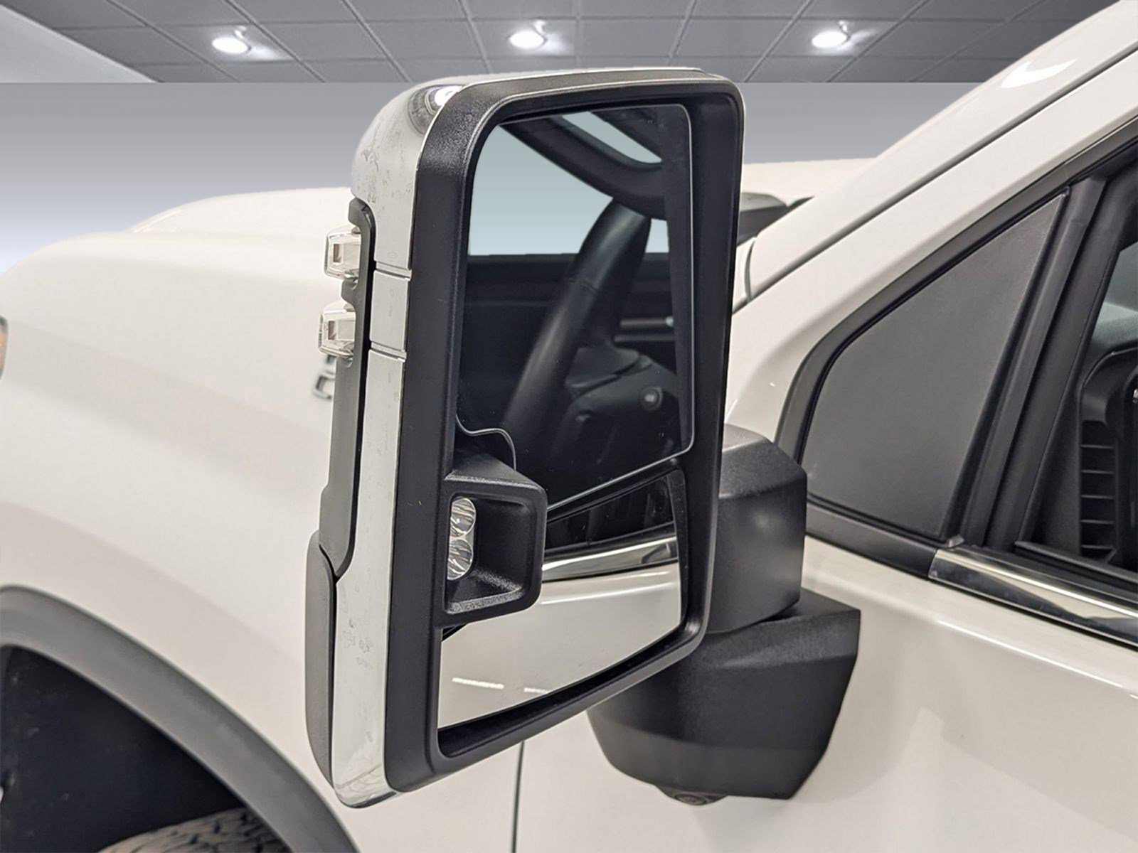 Used 2024 Chevrolet Silverado 2500 High Country w/ High Country Premium Package image 44