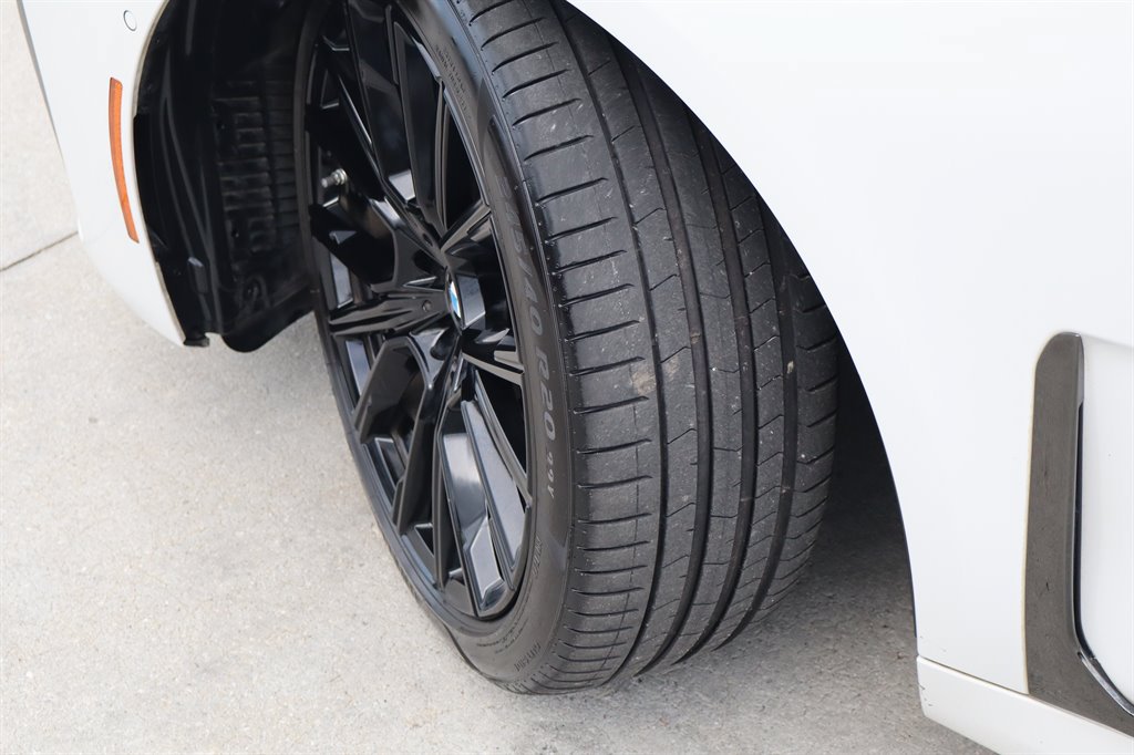Used 2020 BMW 740i w/ M Sport Package RWD image 12