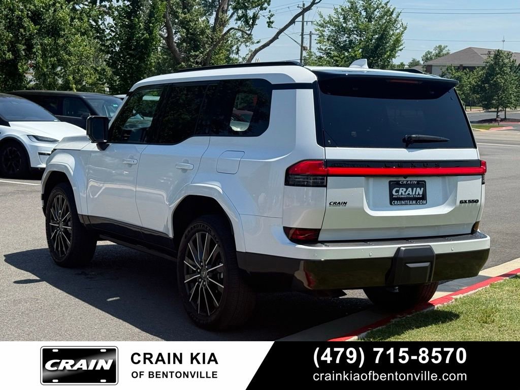 Used 2025 Lexus GX 550 w/ Accessory Package (2T) AWD/4WD image 5