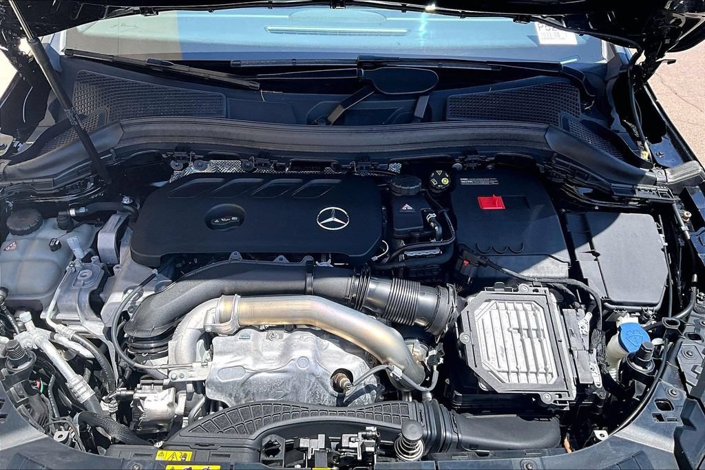 Used 2025 Mercedes-Benz GLA 250 image 10
