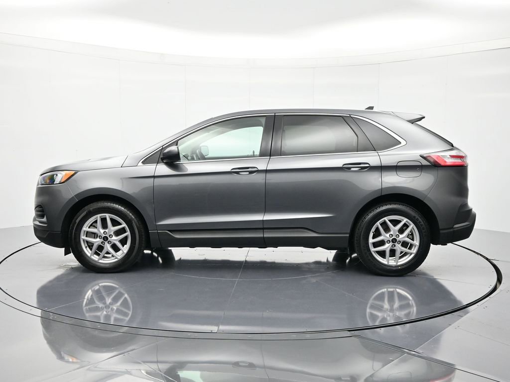 Used 2024 Ford Edge SEL image 9