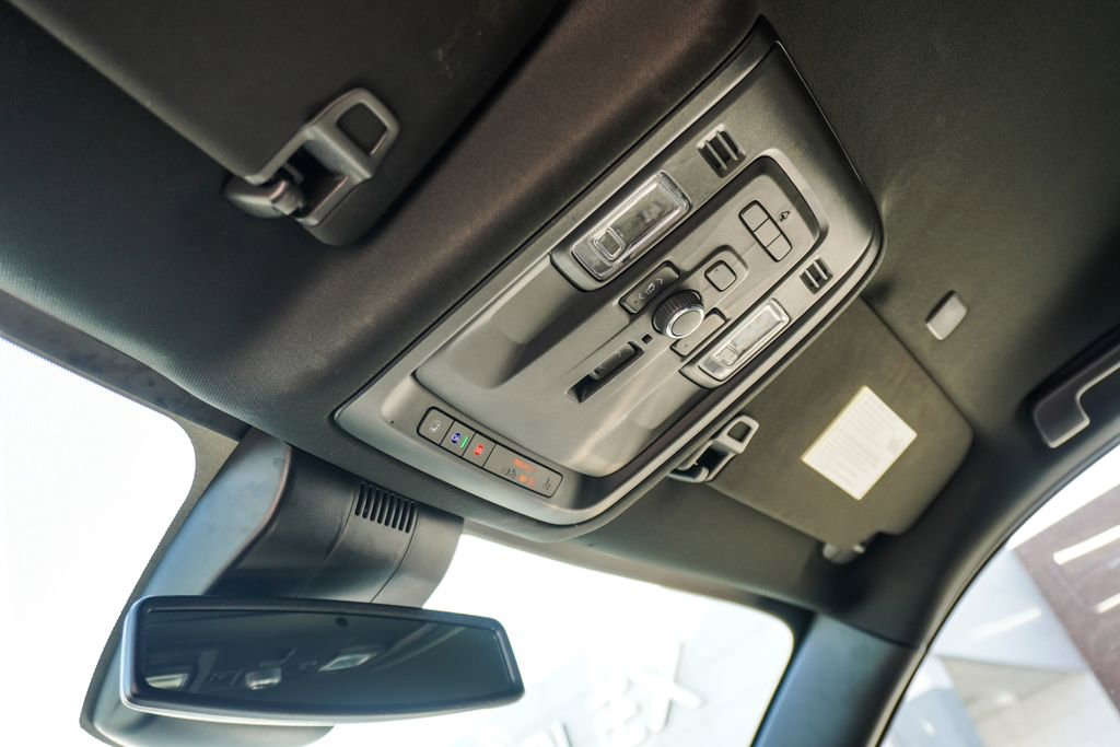 Used 2023 GMC Yukon Denali image 25