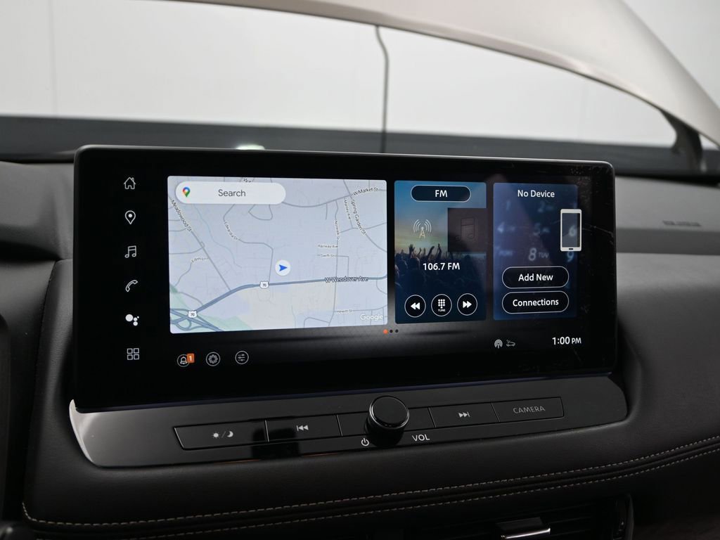 Used 2024 Nissan Rogue Platinum image 17